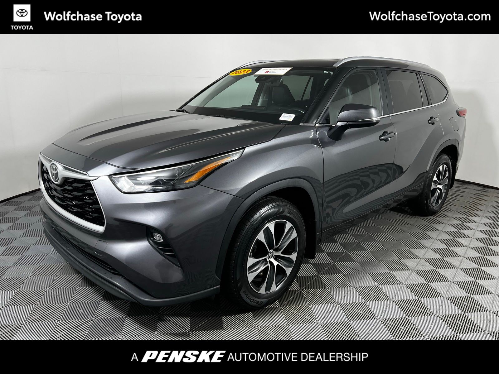 Thumbnail: 2023 Toyota Highlander - 1