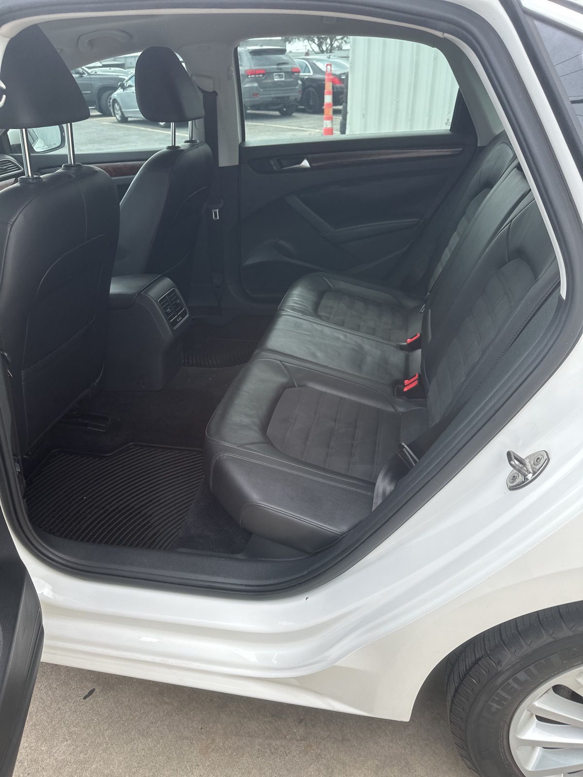 Used Car 2013 Volkswagen Passat  2.5 Sel For Sale Under $10,000 In Austin, Texas