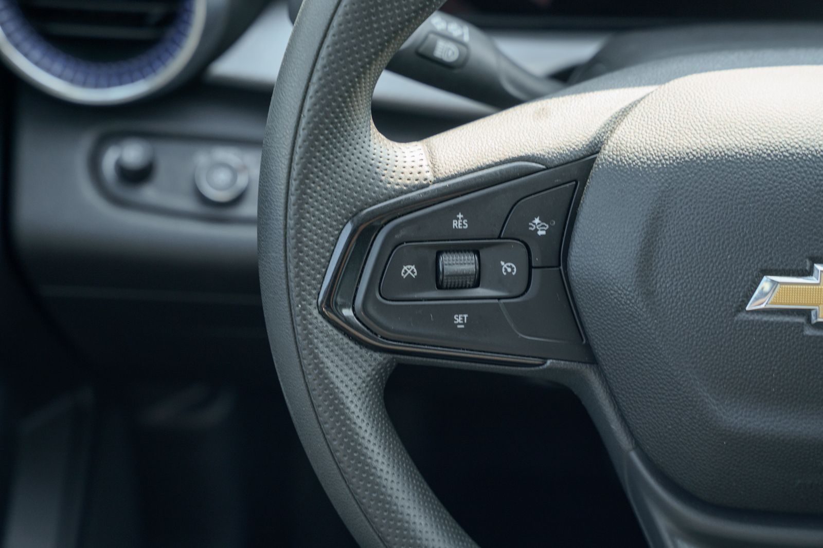 Used 2025 Chevrolet Trax SUV