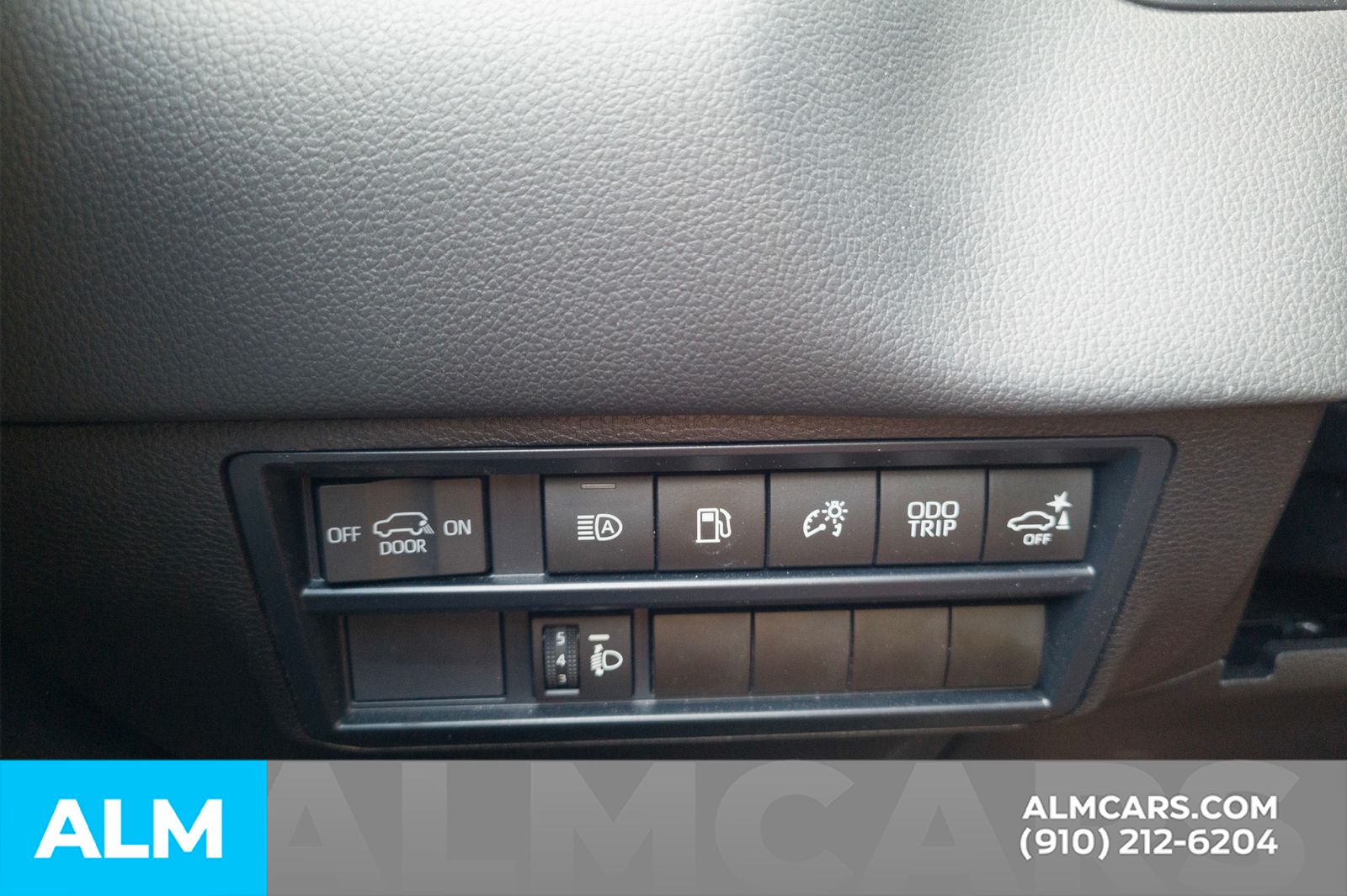 Used 2025 Midnight Black Metallic Toyota SR5 image 32