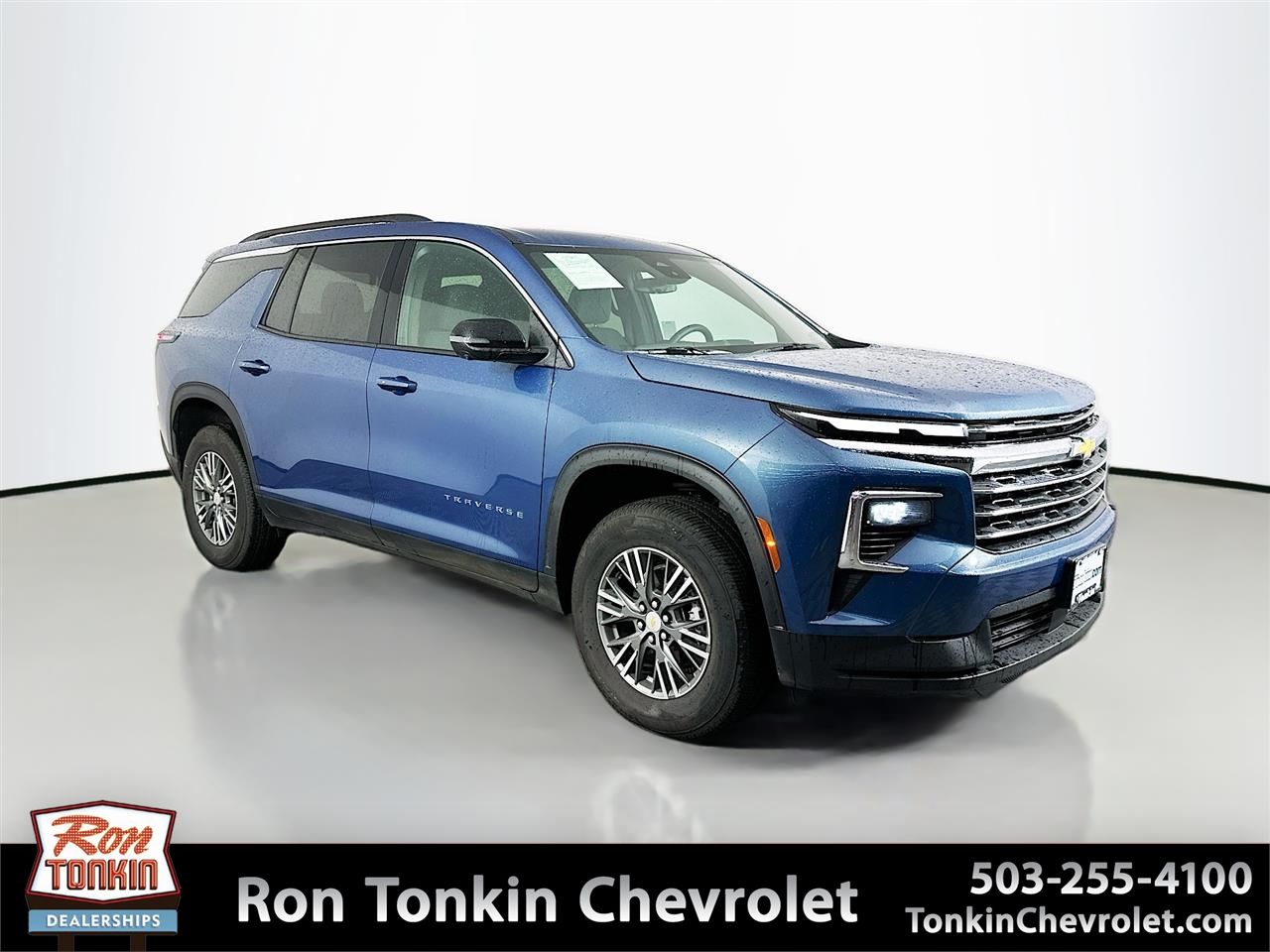 Lakeshore Blue Metallic 2025 Chevrolet Traverse SUV / Crossover Front-Wheel Drive 8-Speed Automatic