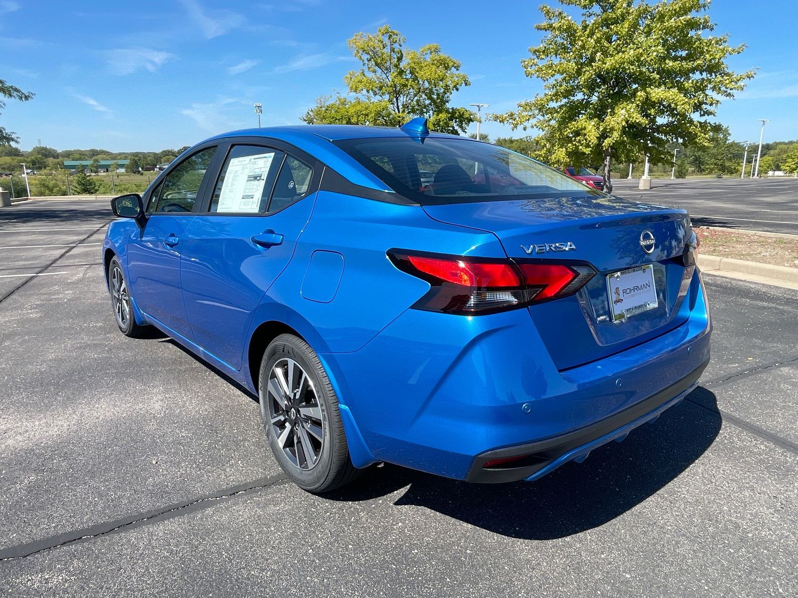 2024 Nissan Versa 1.6 SV 32