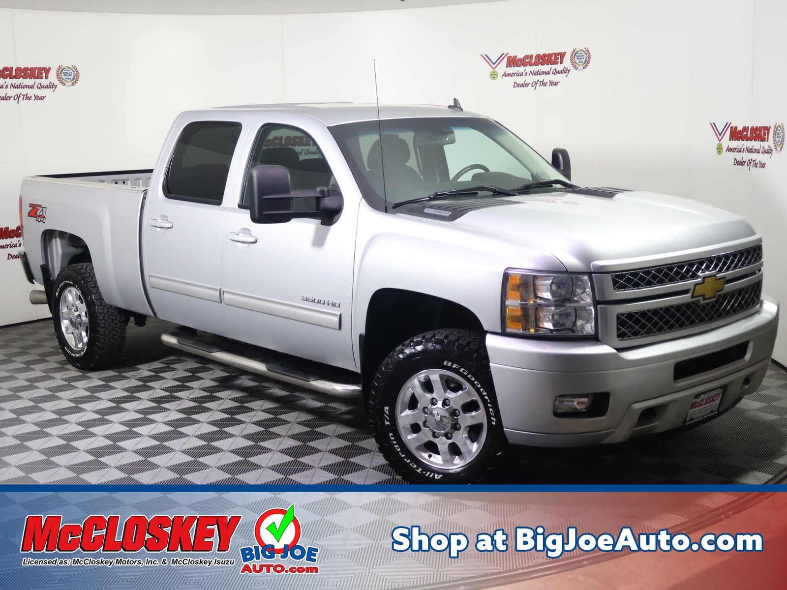 Silver Ice Metallic 2014 Chevrolet Silverado 3500HD LT Crew Cab 4WD Pickup Truck Four-Wheel Drive 6-Speed Automatic