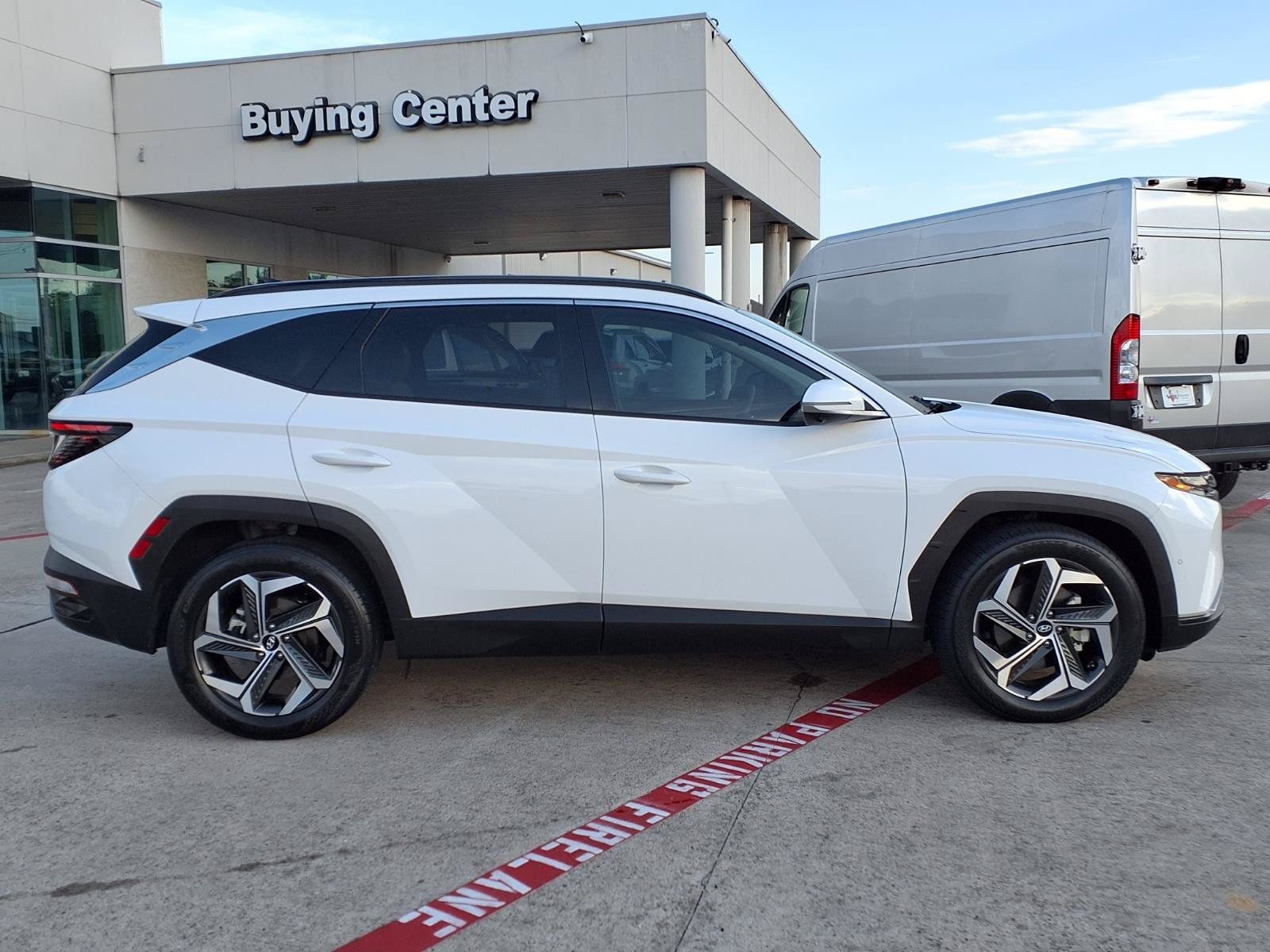 2024 Hyundai Tucson Limited White at Legacy Ford