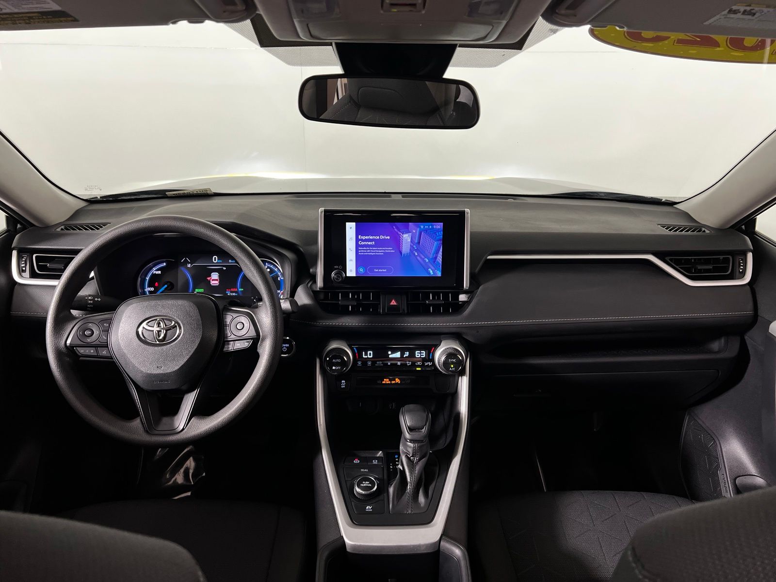 Thumbnail: 2025 Toyota RAV4 - 23