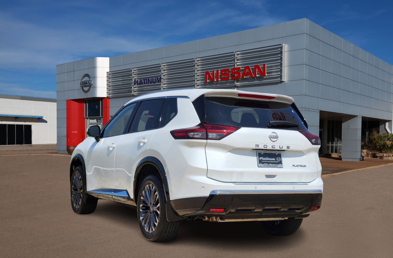 2024 Nissan Rogue Platinum 3