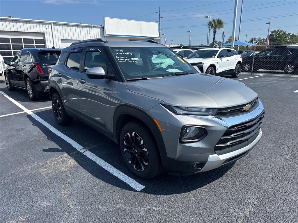 Sterling Gray Metallic 2023 Chevrolet Trailblazer SUV / Crossover Four-Wheel Drive 9-Speed Automatic