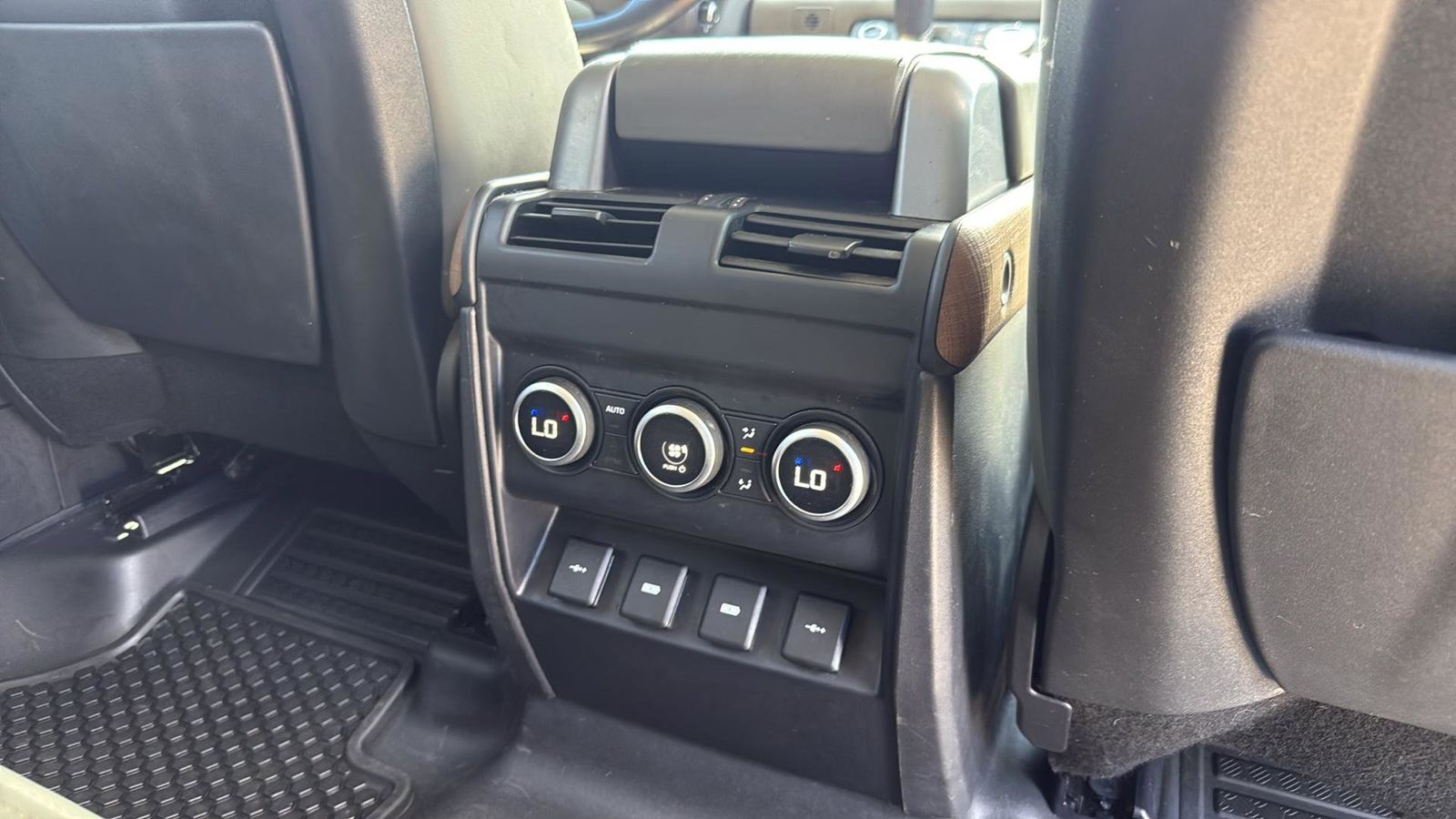 Used Car 2020 Land Rover Defender 110  Hse For Sale Under $50,000 In Austin, Texas