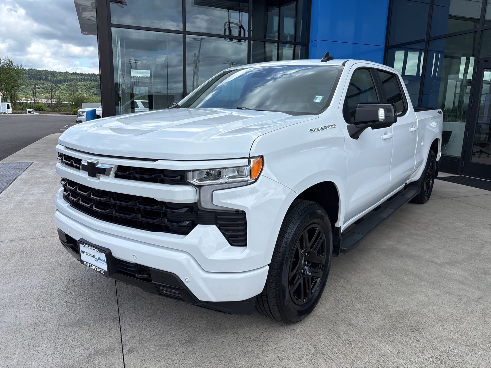 2024 Chevrolet Silverado 1500 RST Crew Cab 4WD