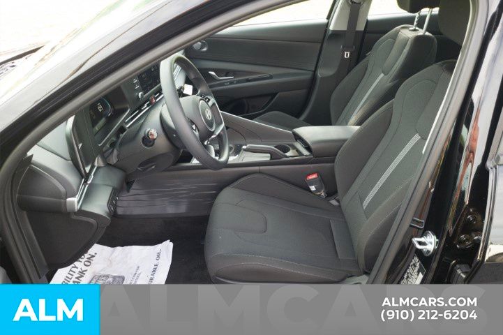 Used 2026 Abyss Black Hyundai SE image 15