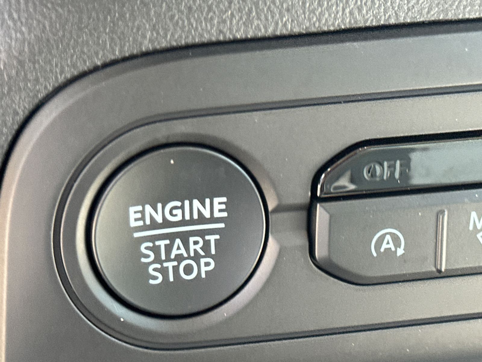 New 2026 Velocity Blue Metallic Ford Badlands® image 31