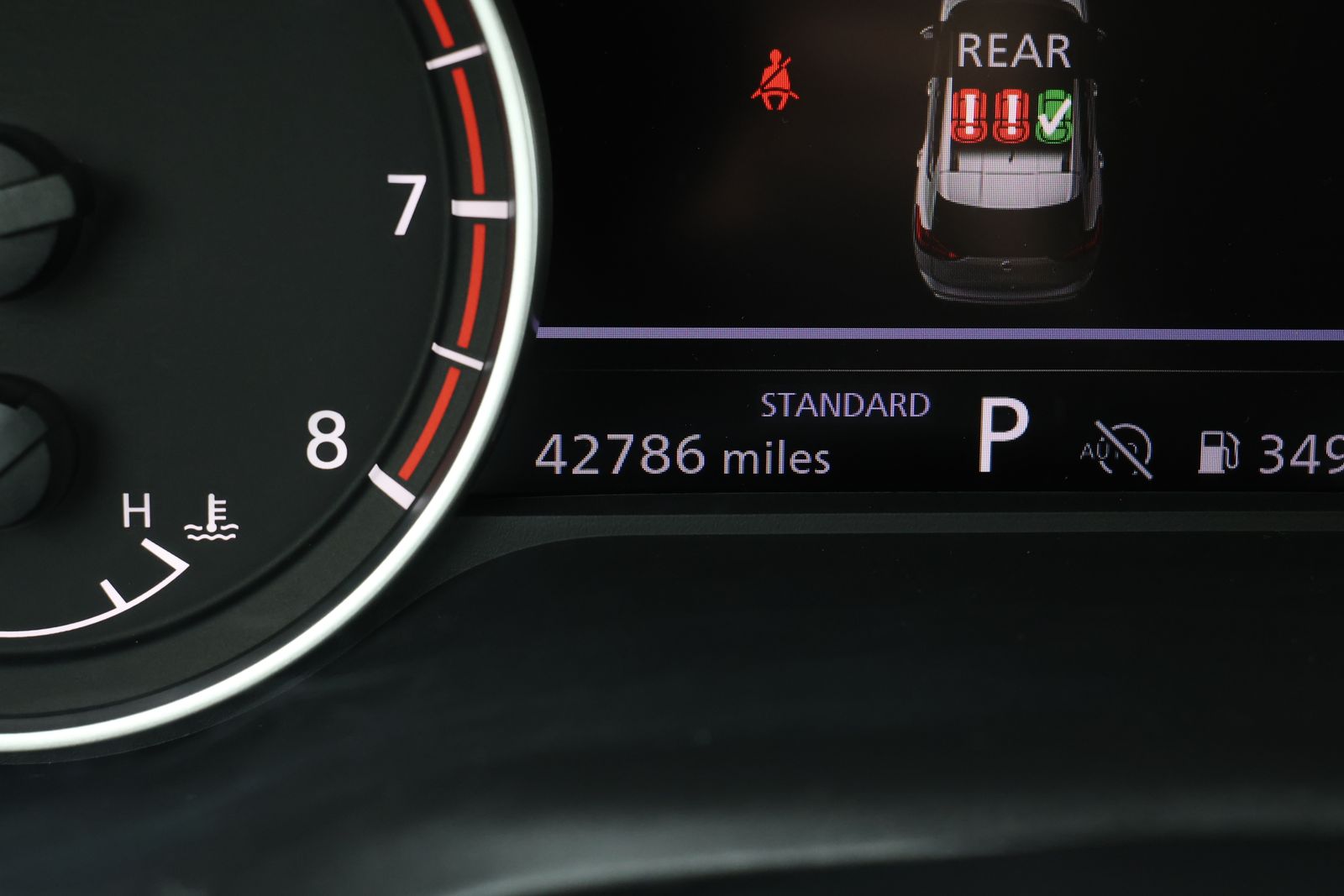 View vehicle photo 4