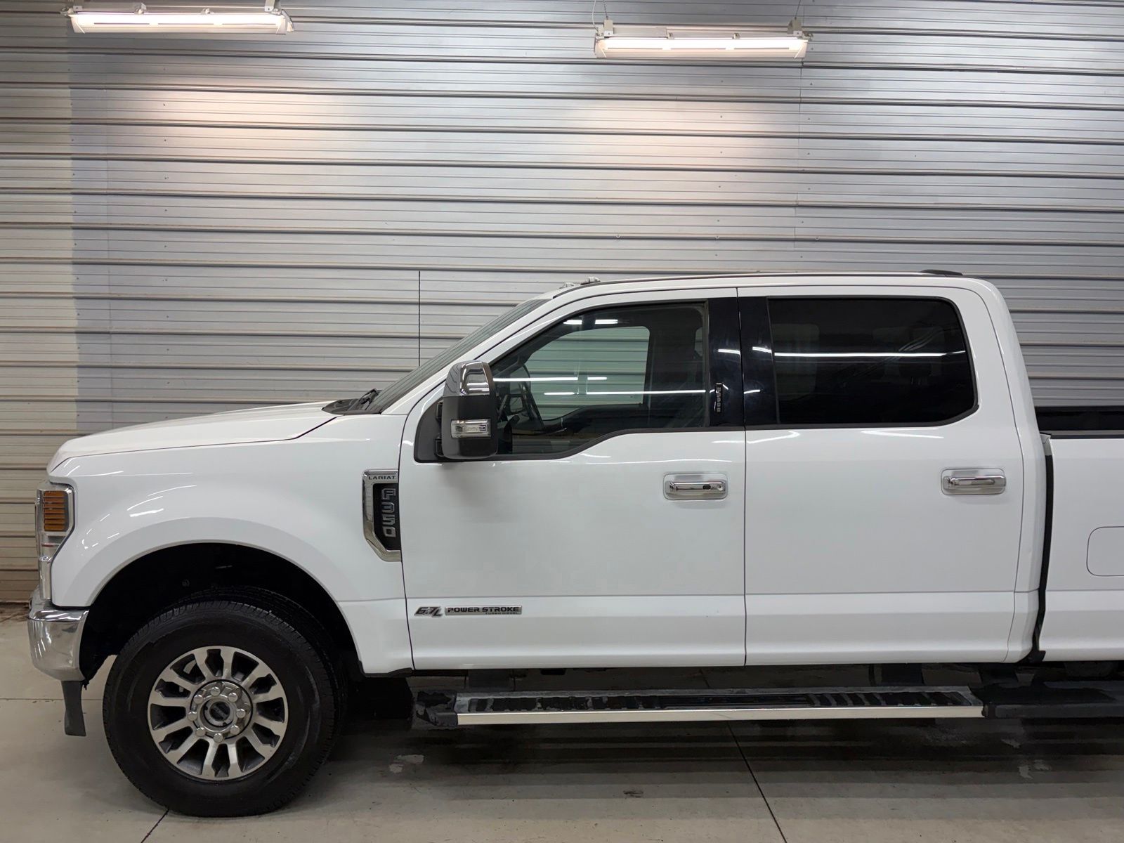 Photo 3 of 2022 Ford F-350 Super Duty Lariat