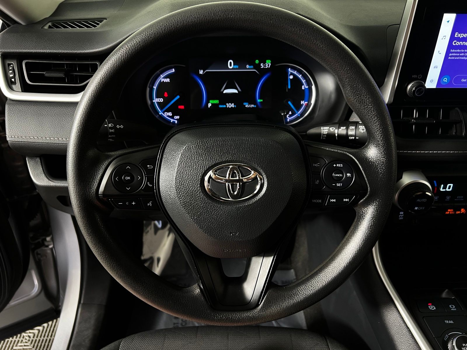 Thumbnail: 2025 Toyota RAV4 - 15