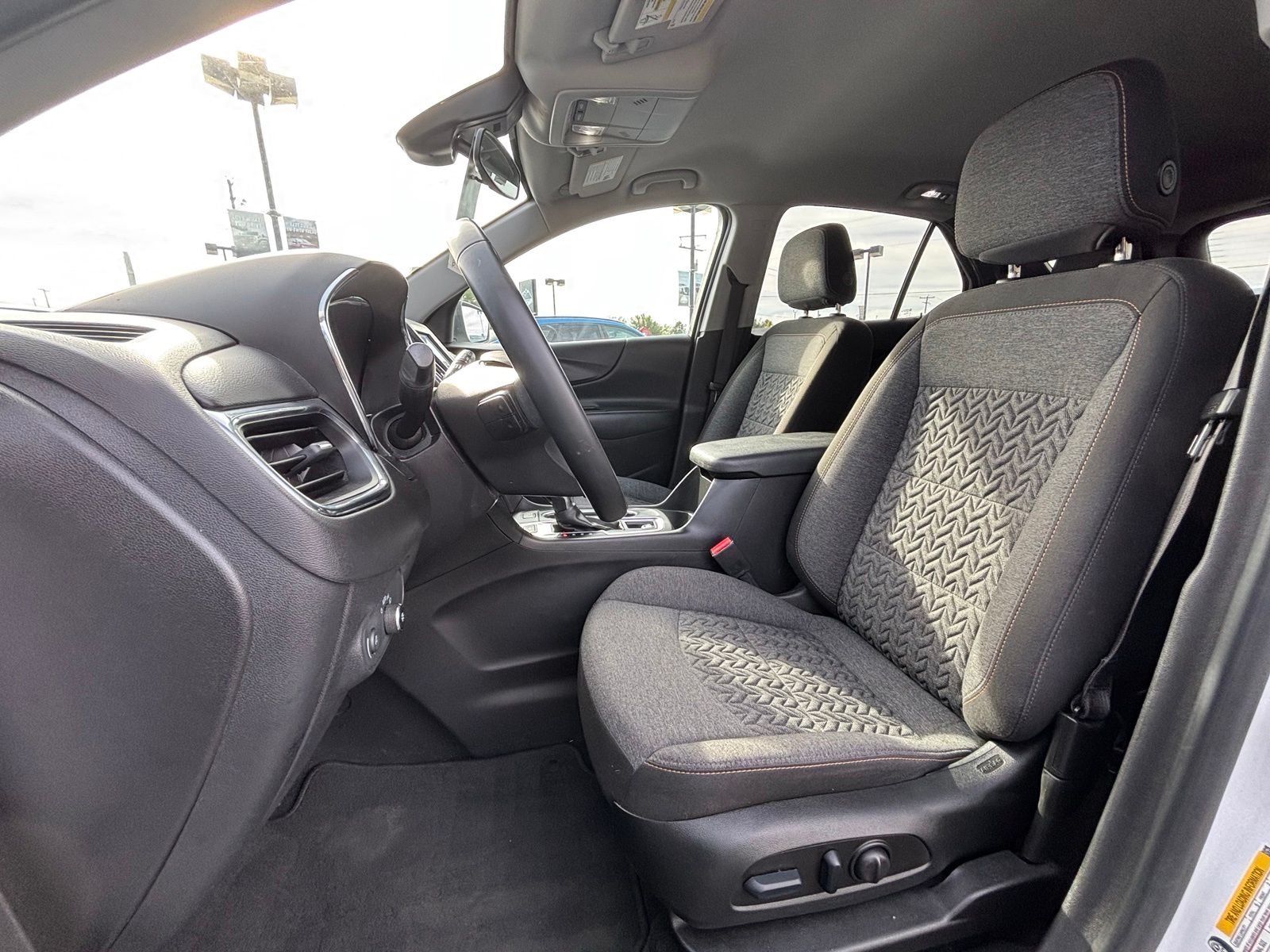 Used 2023 Chevrolet Equinox SUV