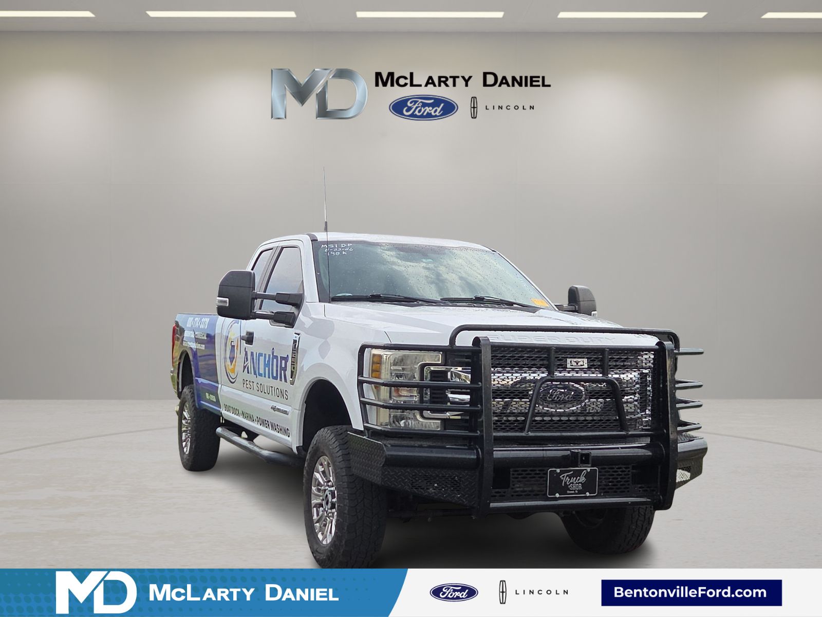 Oxford White 2019 Ford F-250 Super Duty Pickup Truck Four-Wheel Drive 6-Speed Automatic