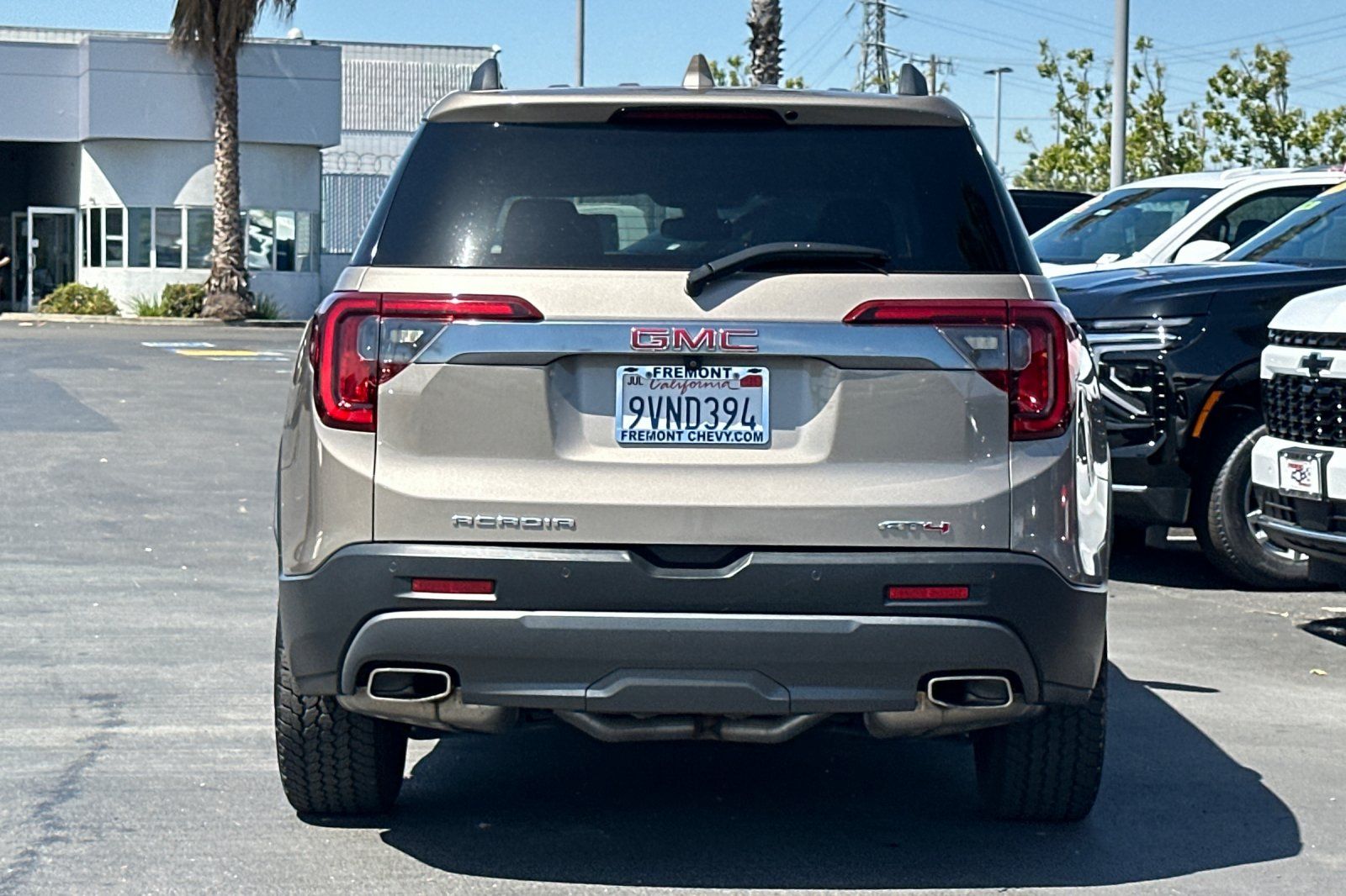 View vehicle photo 5
