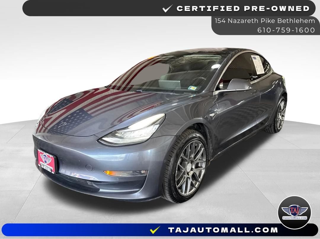 Gray 2018 Tesla Model 3 Sedan Rear-Wheel Drive 1-Speed Automatic