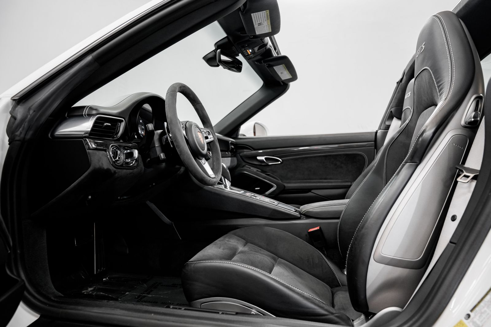 2019 Porsche 911 Targa 4 GTS — photo 20