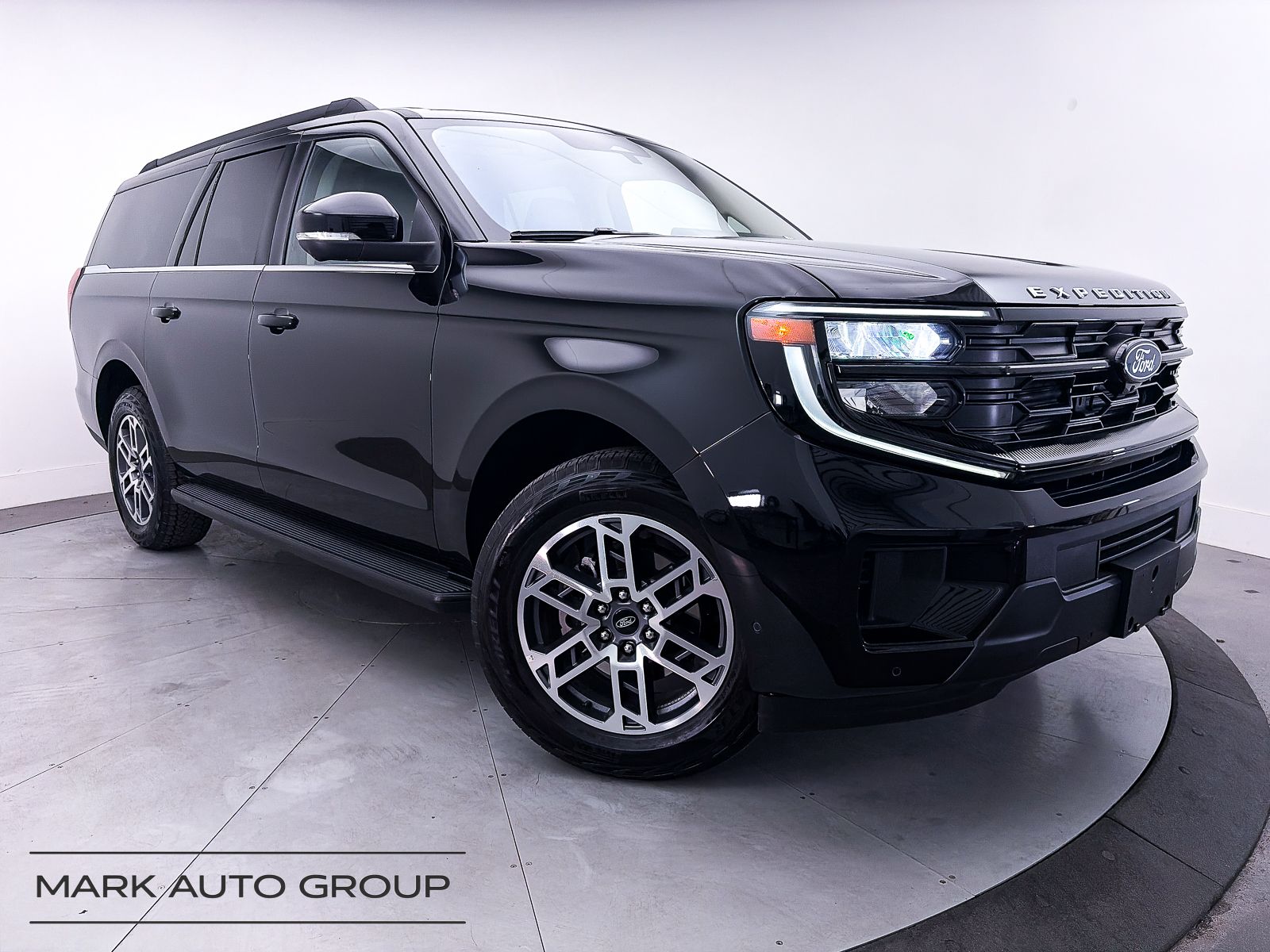 2025 Ford Expedition Max Active