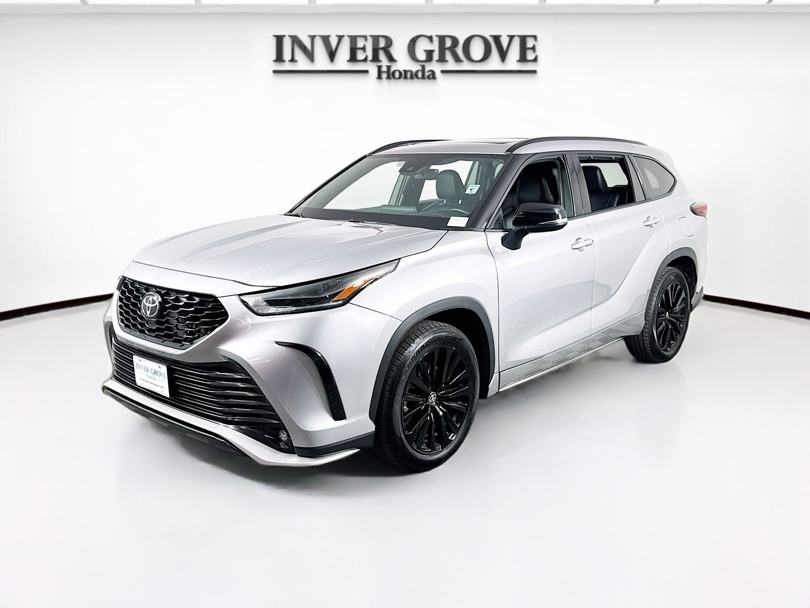 Celestial Silver Metallic 2025 Toyota Highlander SUV / Crossover All-Wheel Drive 8-Speed Automatic