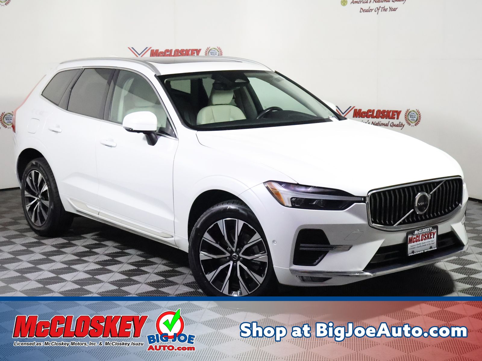  2023 Volvo XC60 B5 Plus Bright Theme AWD   