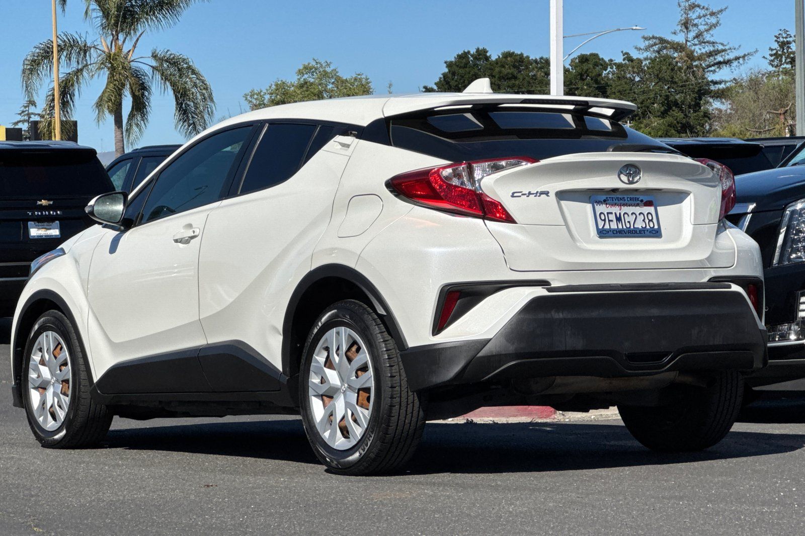 View vehicle photo 7