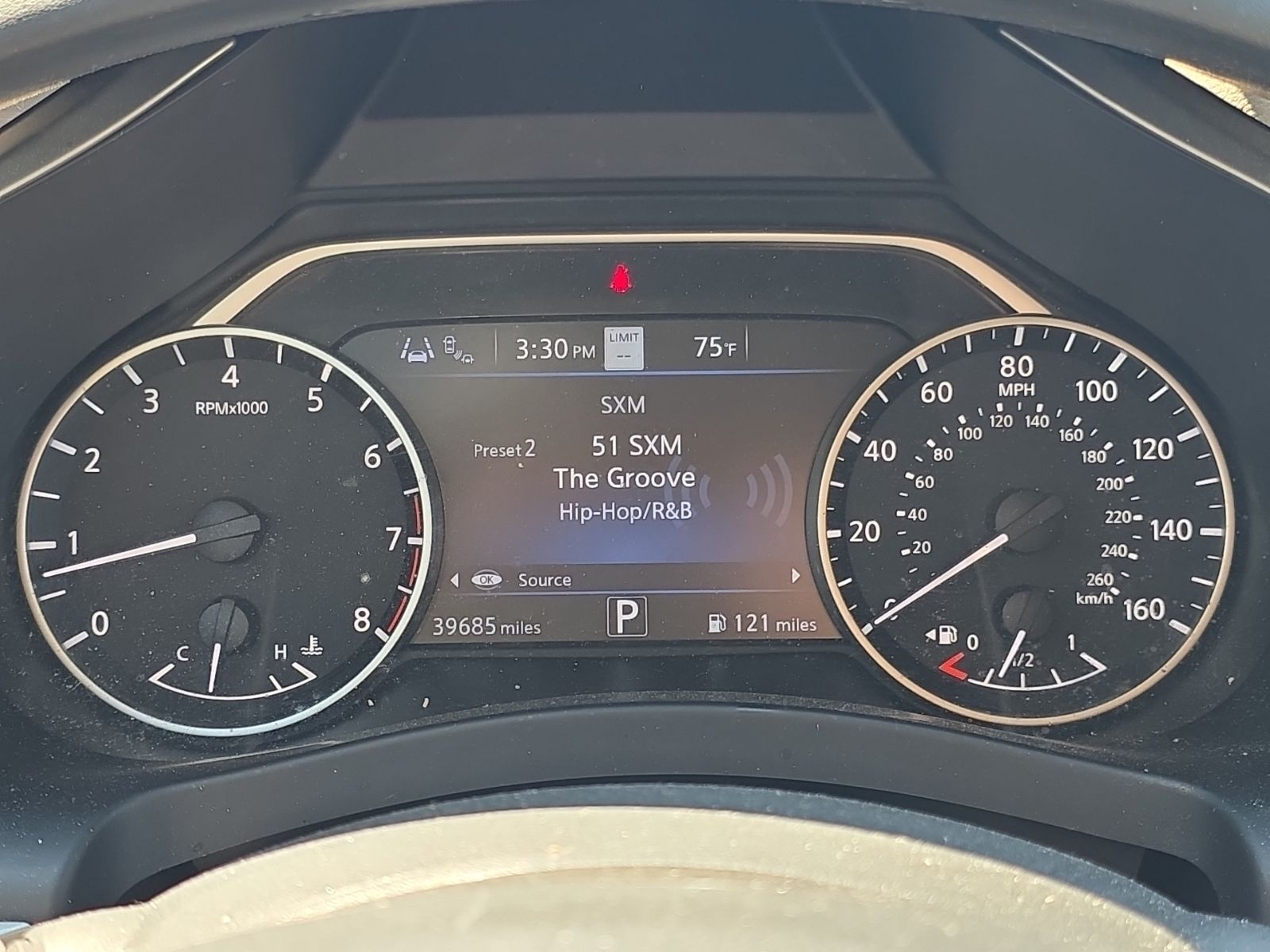 Used 2022 Brown Nissan Platinum image 37