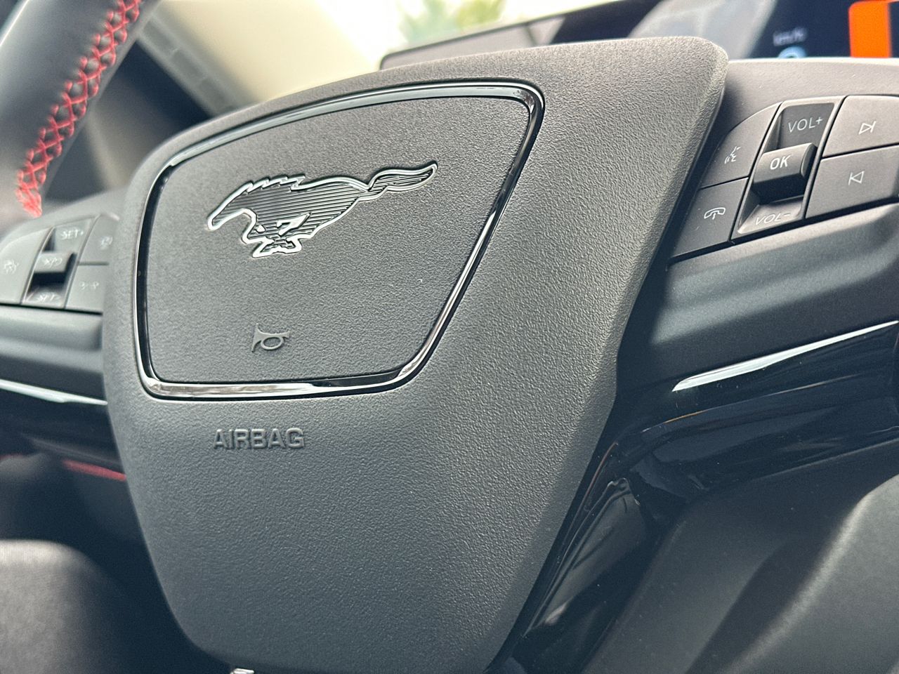 2025 Ford Mustang Mach-E Premium - Photo 24