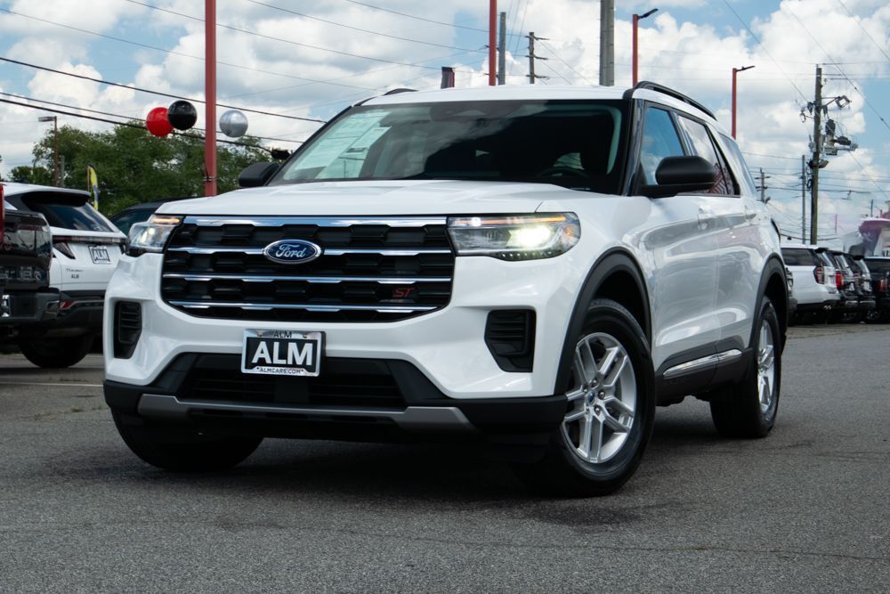 2025 Ford Explorer Active AWD