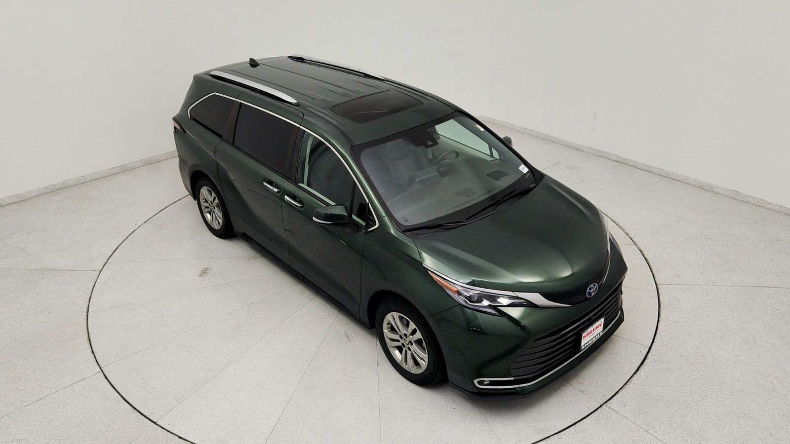 Used 2024  Toyota Platinum image 15