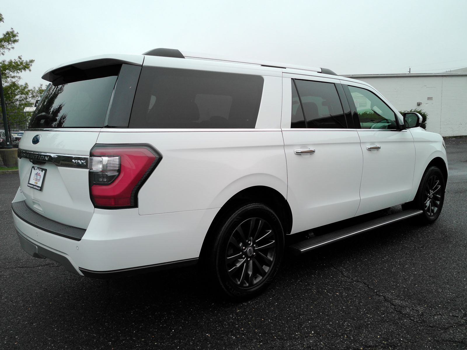 View vehicle photo 6