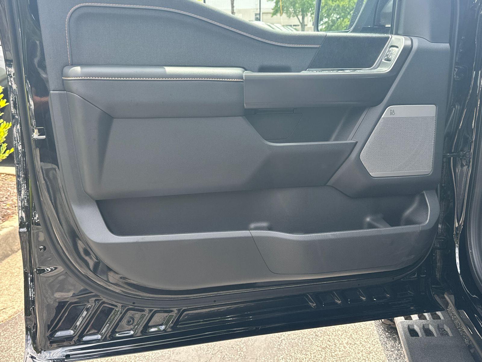 New 2026 Agate Black Metallic Ford Tremor® image 10