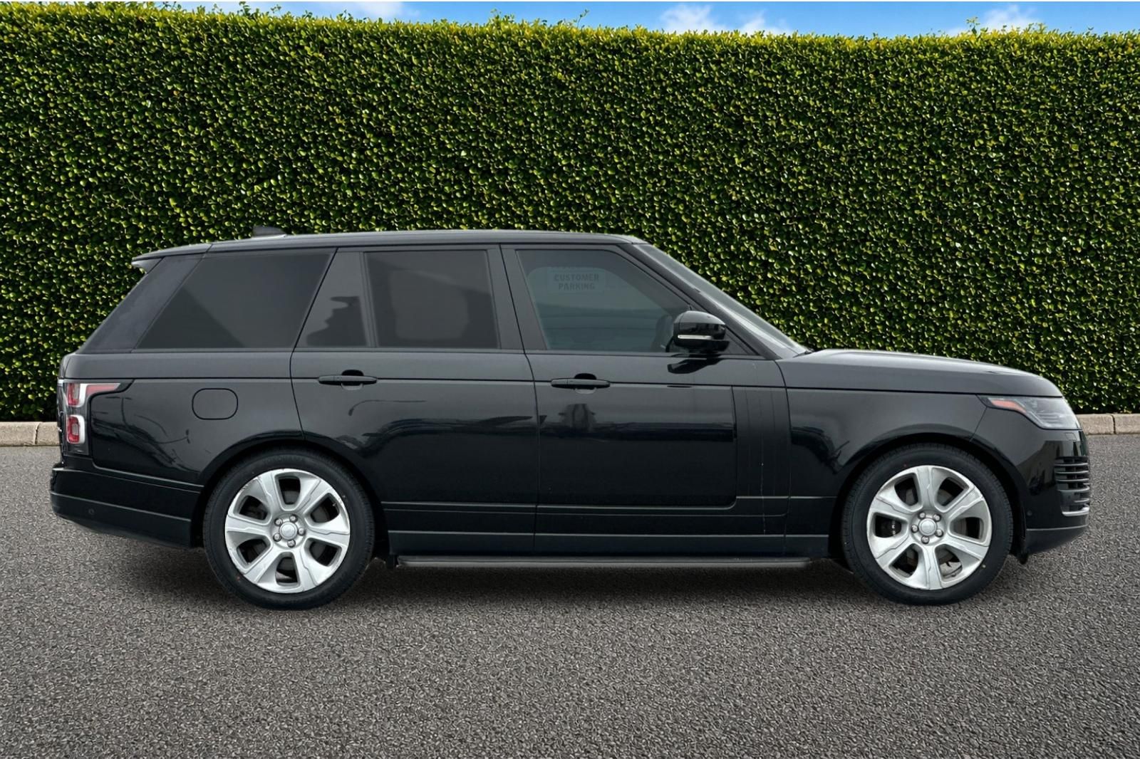 Used 2019 Black Land Rover 5.0L V8 Supercharged image 3
