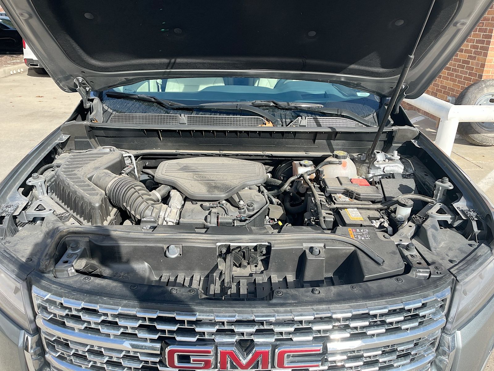 2023 GMC Acadia Denali - Photo 33