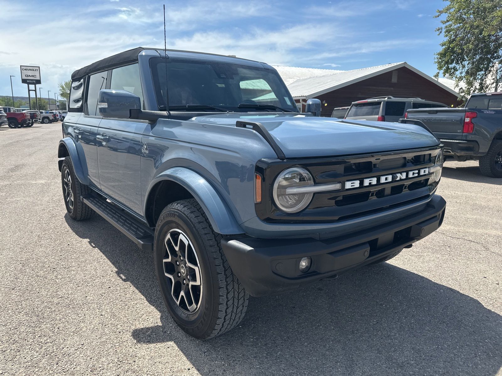 2023 Ford Bronco Outer Banks Advanced 4-Door 4WD