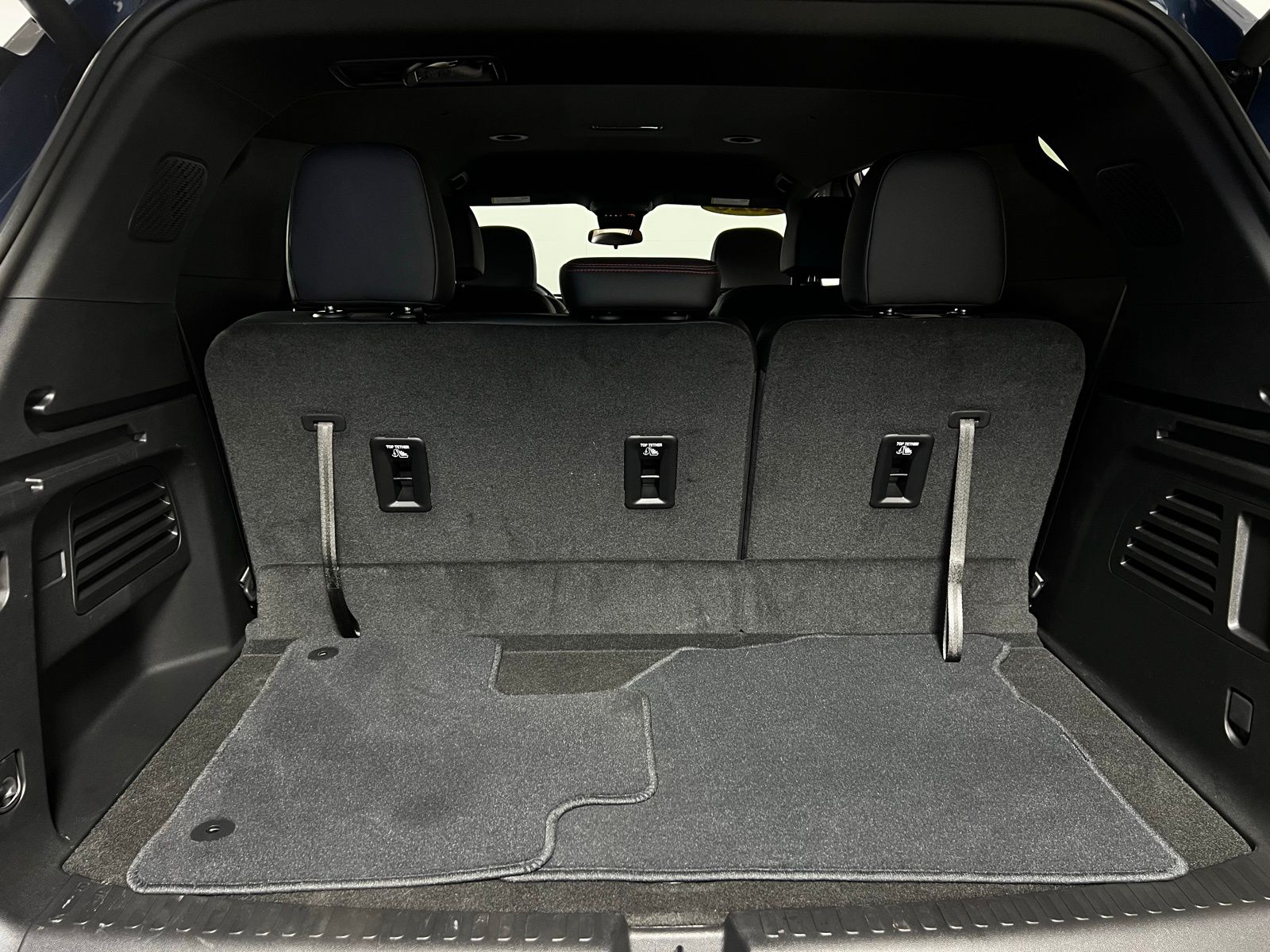 Thumbnail: 2025 Chevrolet Traverse - 27