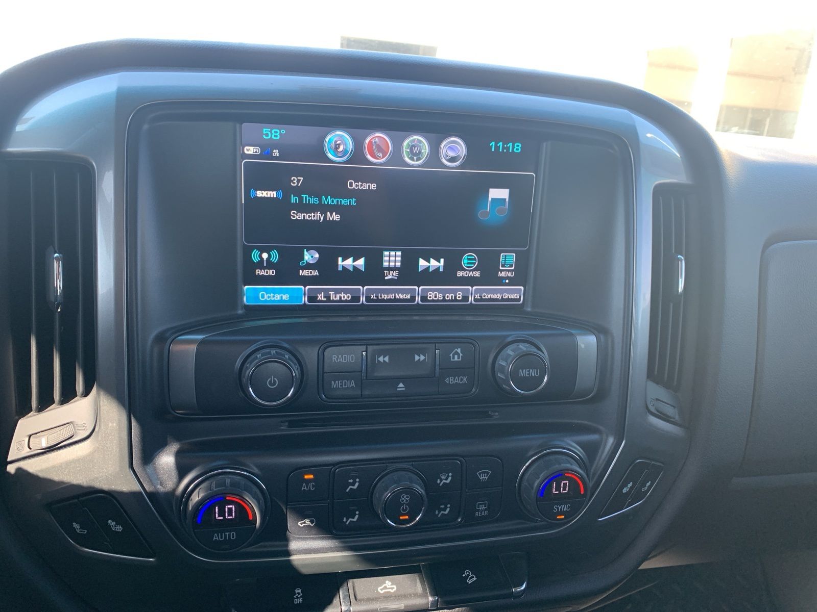 2018 Chevrolet Silverado 1500 LT 16