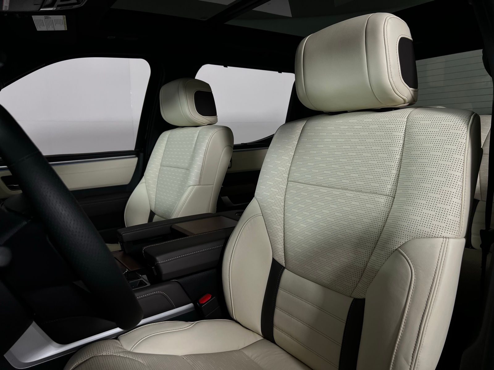 Thumbnail: 2023 Toyota Tundra - 12