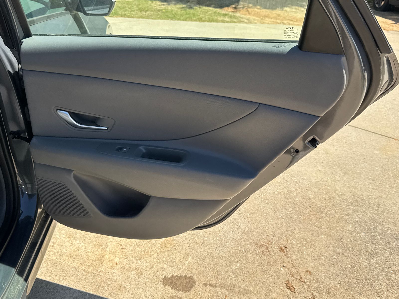 Certified Used 2025 Gray Hyundai SEL Sport image 16