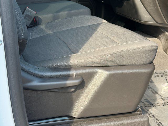 Used 2022 Summit White Chevrolet Custom image 29