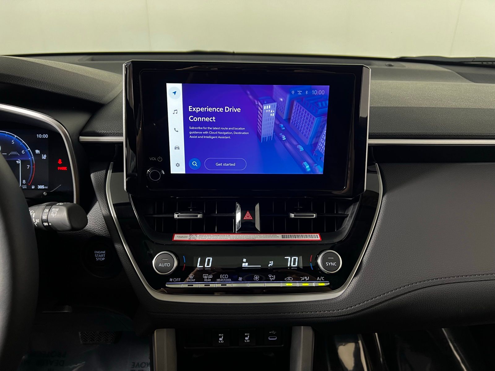 2025 Toyota Corolla Cross XLE 18
