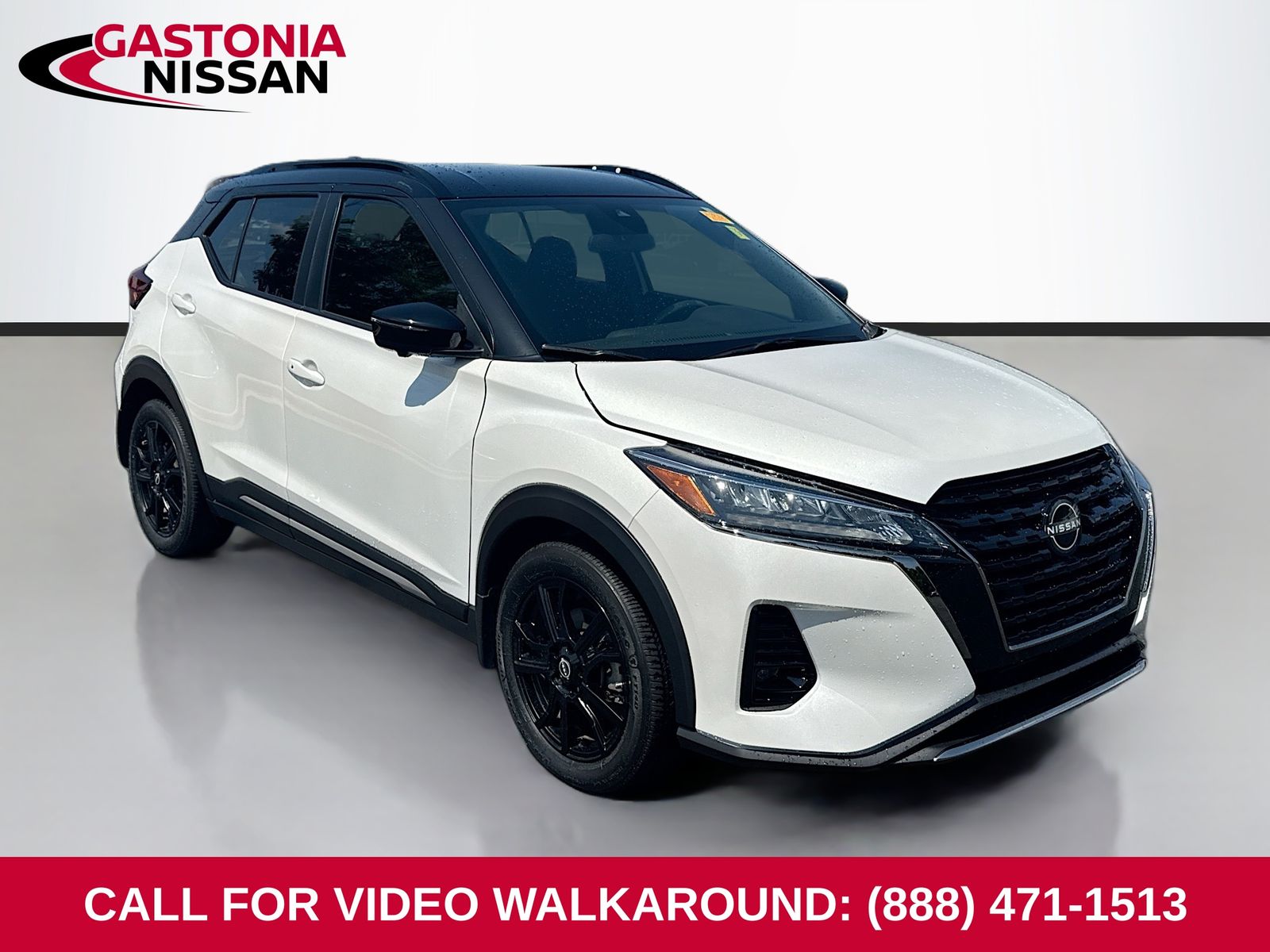 Aspen White/Super Black 2024 Nissan Kicks SUV / Crossover Front-Wheel Drive Continuously Variable Transmission