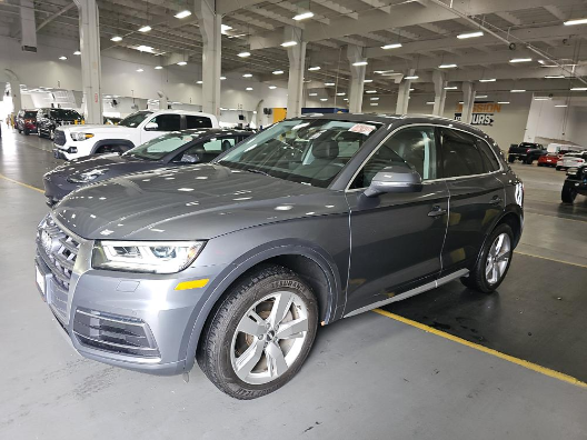 2018 Audi Q5 2.0T quattro S tronic Premium Plus's photo