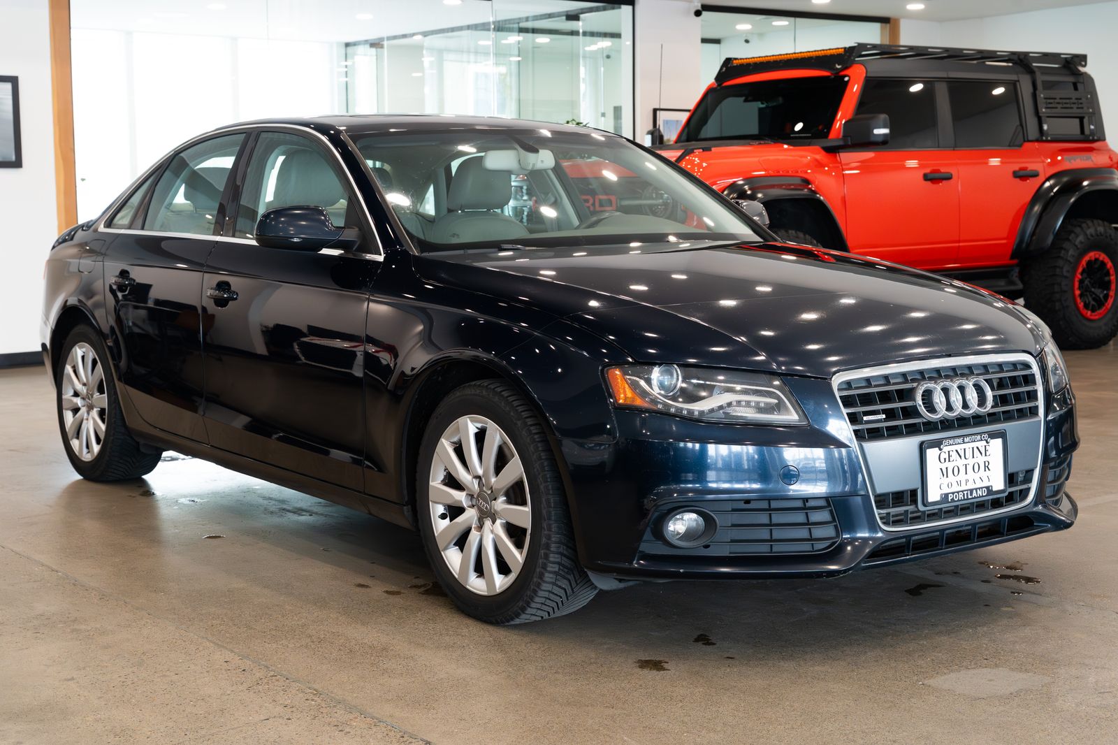 View vehicle photo 3