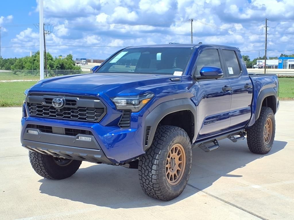 2025 Toyota Tacoma Hybrid TRD Off Road - 8