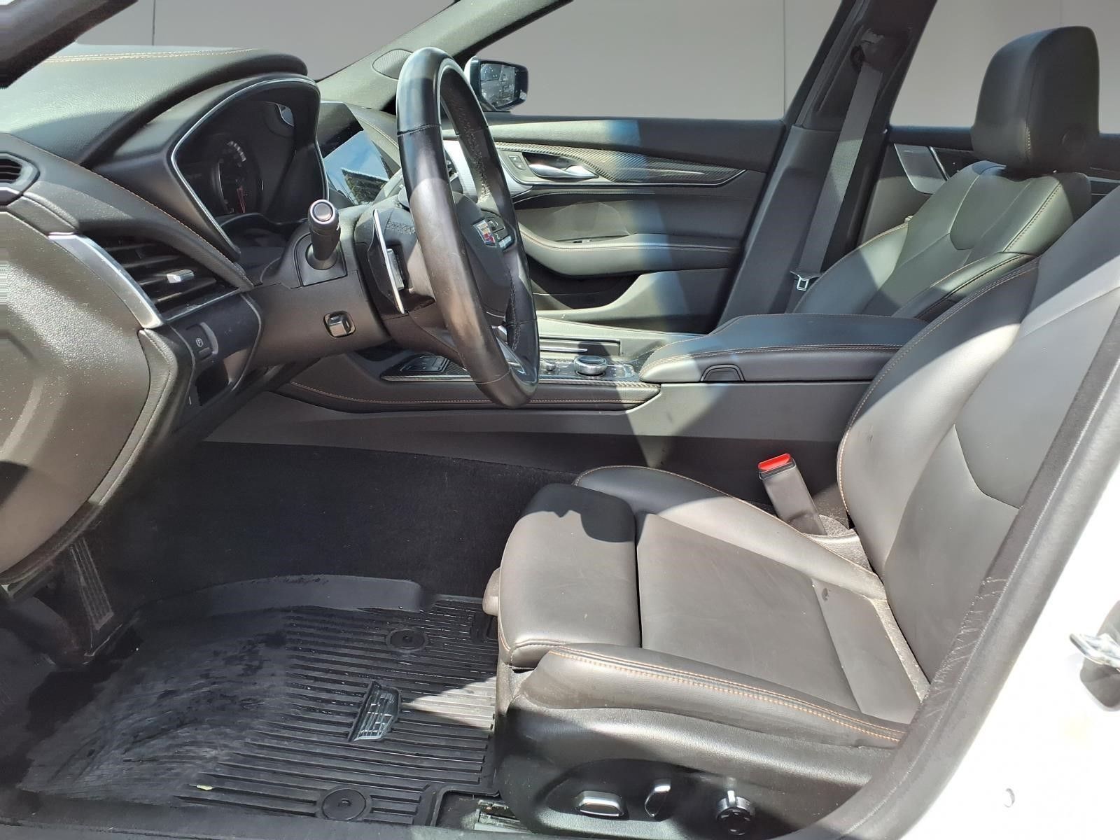 2024 Cadillac CT5 V-Series White at AutoSavvy Houston Southwest