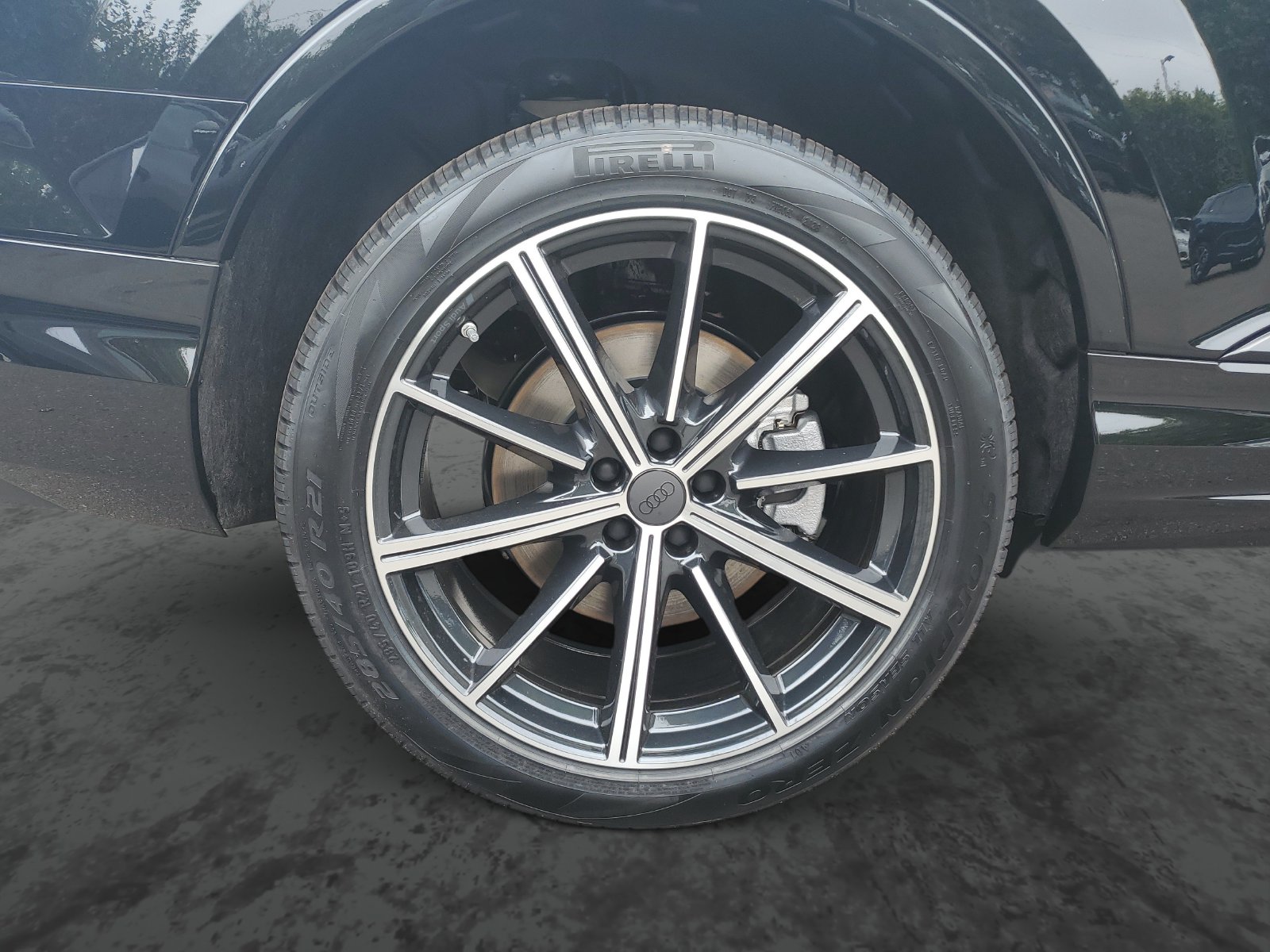 Vehicle photo