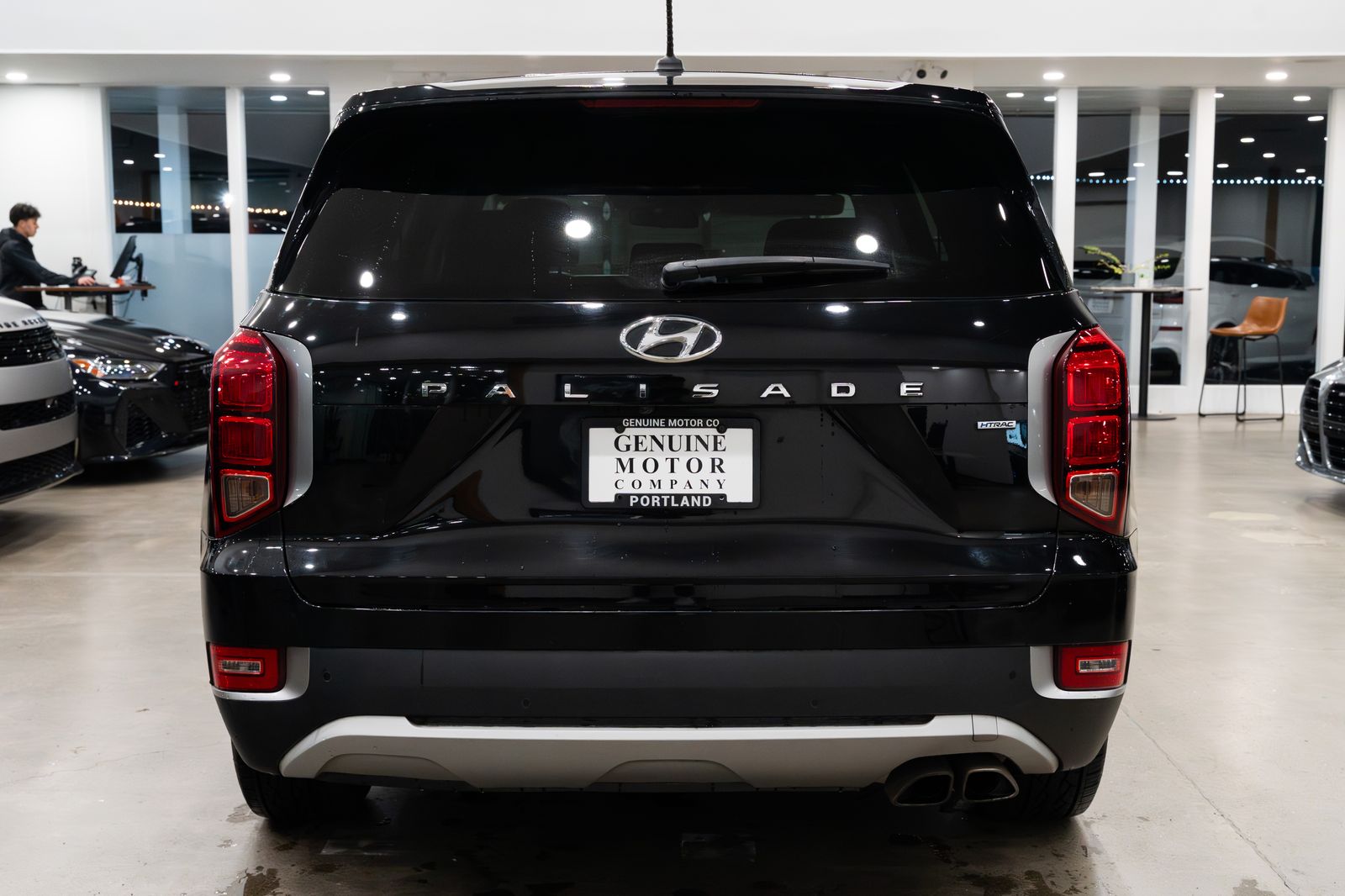 View vehicle photo 5