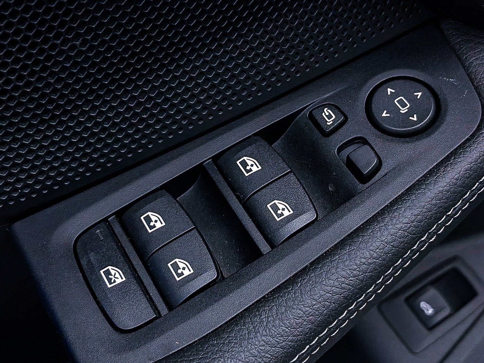 2024 BMW 2 Series M235i - Photo 17